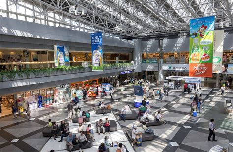 静岡空港から新千歳空港：空の旅と日本の多様性